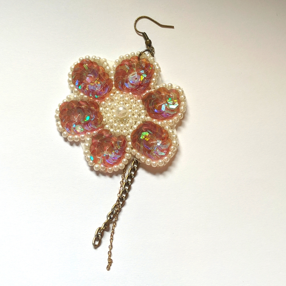 One piece earring
